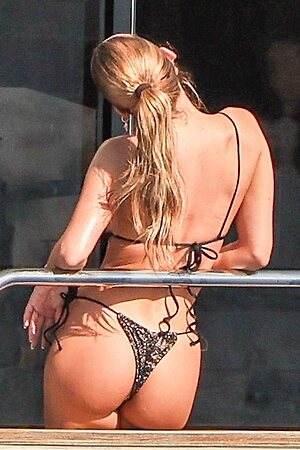 Ester Exposito leaked photo #179