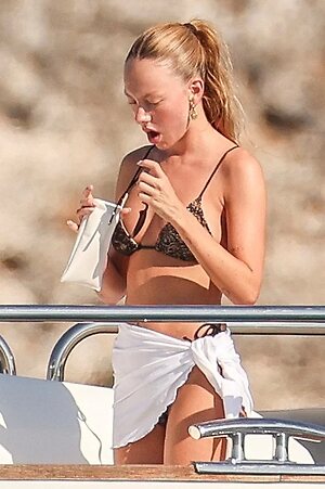 Ester Exposito leaked photo #182