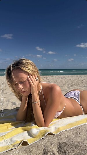 Ester Expósito Nude Leaked Photo #3