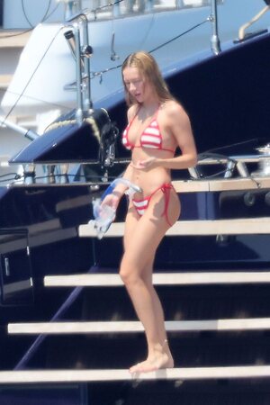 Ester Expósito leaked photo #63