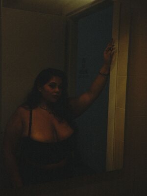 Esther Gloriana leaked photo #7