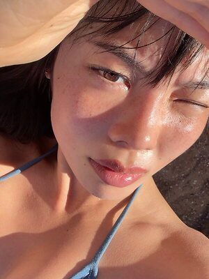 _estherng leaked photo #2