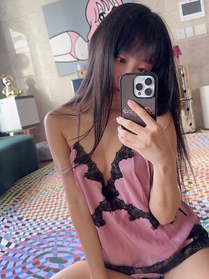 Eunji Pyoapple leaked photo #5