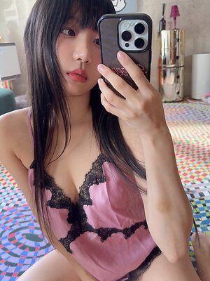 Eunji Pyoapple leaked photo #7