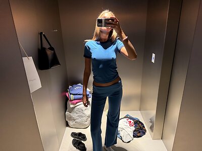 Eva Meloche leaked photo #7