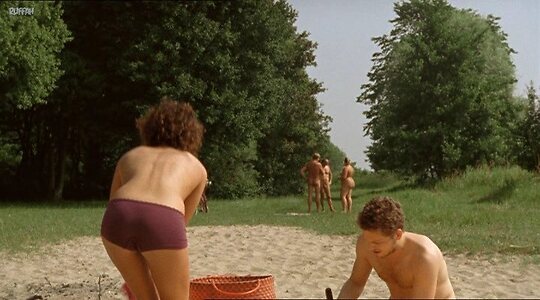 Eva Van De Wijdeven leaked photo #6
