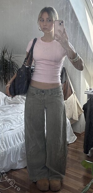 evaaklm photo