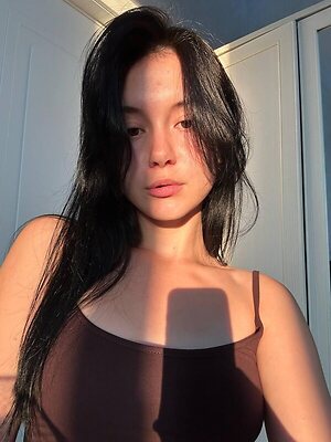 EvaHearts leaked photo #2