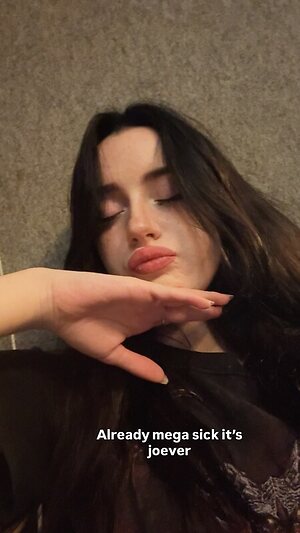 Evalunna leaked photo #5