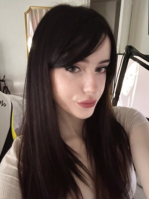 Evalunna leaked photo #7