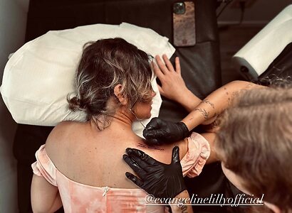 Evangeline Lilly Hot leaked photo #6