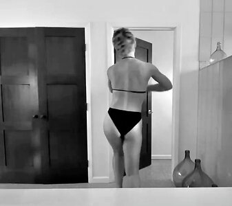 Evangeline Lilly Hot leaked photo #21