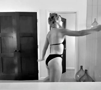 Evangeline Lilly Hot leaked photo #25