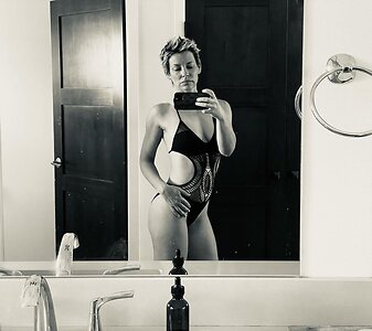 Evangeline Lilly Hot leaked photo #39