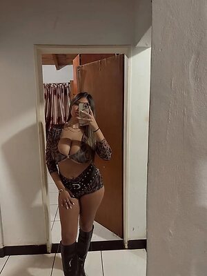 Eve R Nude Leaked Photo #33