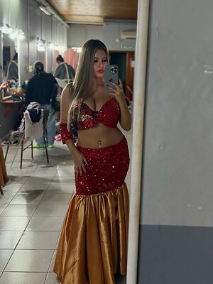 Eve R