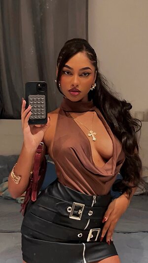 Evelly Alves leaked photo #7