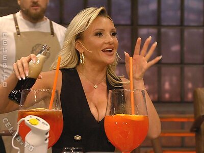 Evelyn Burdecki photo