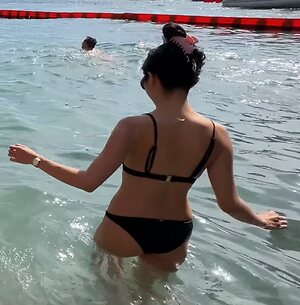 Evelyn Ha leaked photo #34