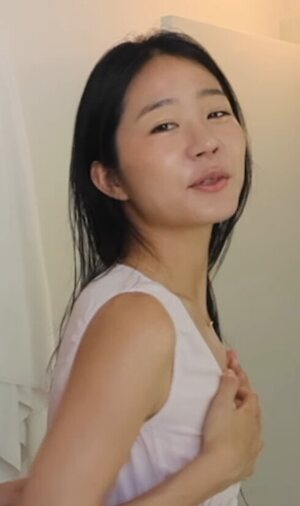 Evelyn Ha leaked photo #55