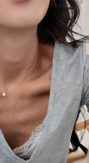 Evelyn Ha leaked photo #75