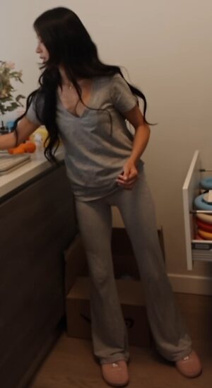 Evelyn Ha leaked photo #77