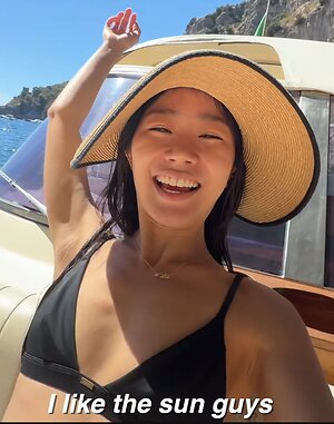 Evelyn Ha leaked photos
