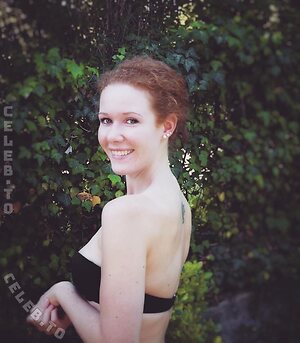 Evelyna.st leaked photo #3