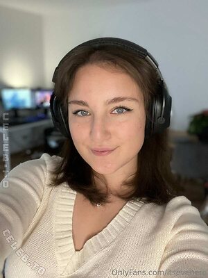 Evelynxka photo