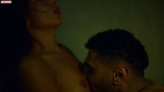 Evin Ahmad leaked photo #4