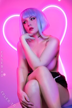 Ez Summers Cosplay photo