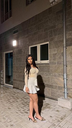 faatima.aal Nude Leaked Photo #4