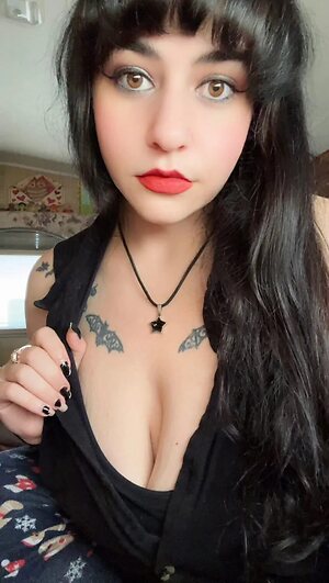 Facebook finds Nude Leaked Photo #38