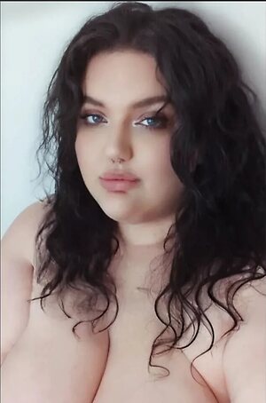 Facebook finds Nude Leaked Photo #56