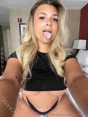 Faith Marone Nude Leaked Photo #10