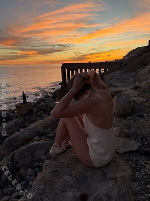 Faith Ordway Nude Leaked Photo #12