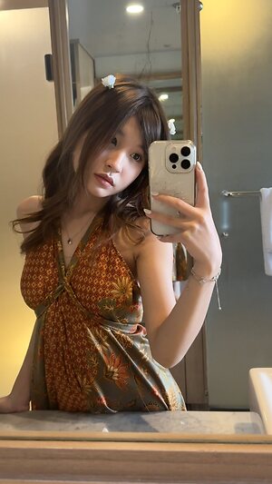 fale.le leaked photo #4