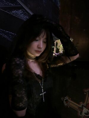 fale.le leaked photo #16
