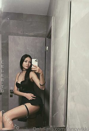 FancyV / FancyVikki / Vixivik