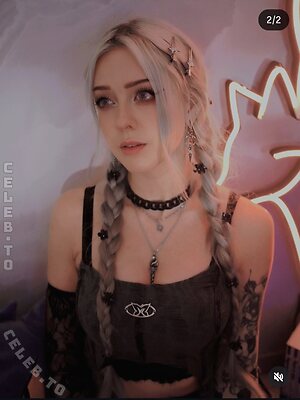 Farbenfuchs Nude Leaked Photo #6