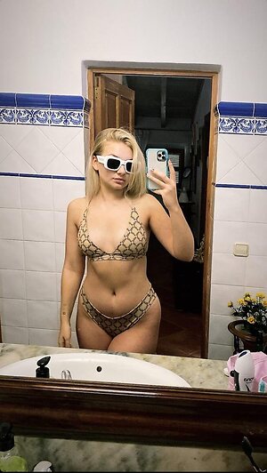 Faustyna "Fausti" Fugińska leaked photo #7