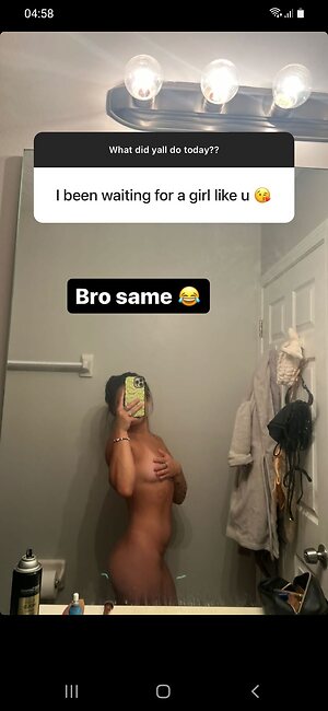 FavKiwi leaked photo #2