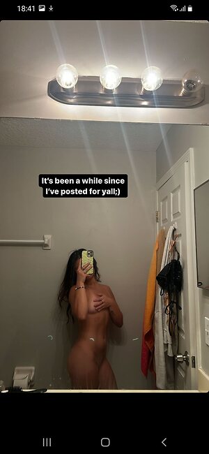 FavKiwi leaked photo #12