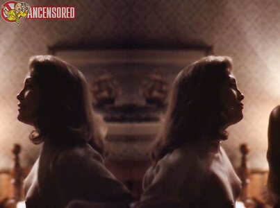 Faye Dunaway Nude Leaked Photo #8