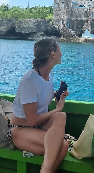 Faye Tozer