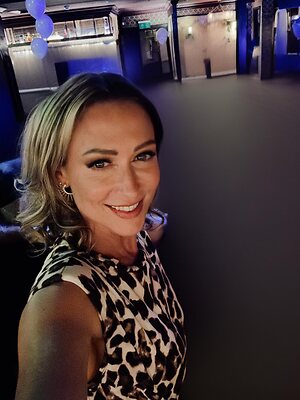 Faye Tozer