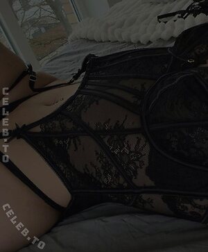 Faye.sxh Nude Leaked Photo #35