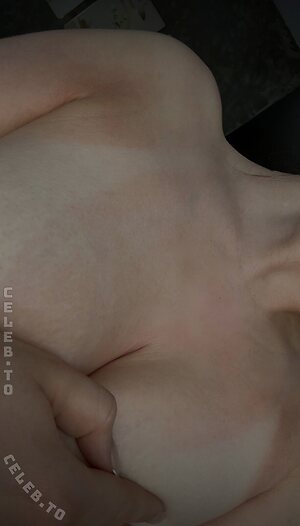 Faye.sxh Nude Leaked Photo #45