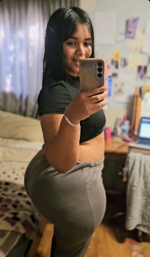 Feisty_stunner leaked photo #18