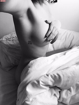 Felicia Aveklew Nude Leaked Photo #3